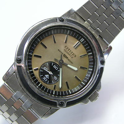シチズン　腕時計　2040-202601 【ガラス面傷有、汚れあり、不作動】