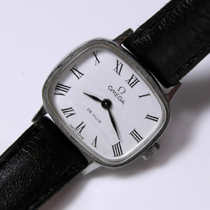 OMEGA De Ville���f�B�[�X�芪�� 